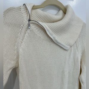 Long knit sweater with zip collar